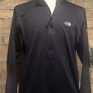The North Face Men's Black 1/4 Zip